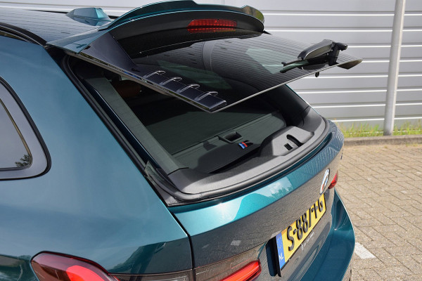 BMW 3 Serie Touring 330e*M-Pakket*Dak*Trekhaak*112Dkm**Keyless*2023*Boston Green*INDIVIDUAL*
