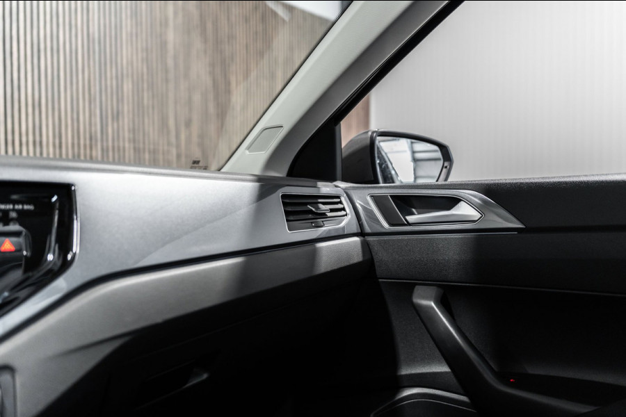 Volkswagen Polo 1.0 TSI R-line DSG PANO KEYLESS