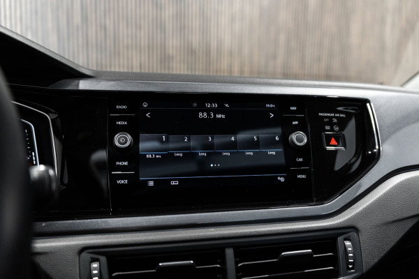 Volkswagen Polo 1.0 TSI R-line DSG PANO KEYLESS