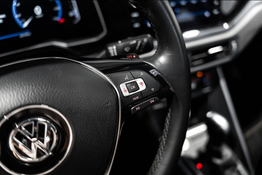 Volkswagen Polo 1.0 TSI R-line DSG PANO KEYLESS