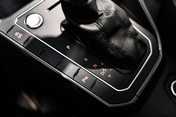 Volkswagen Polo 1.0 TSI R-line DSG PANO KEYLESS