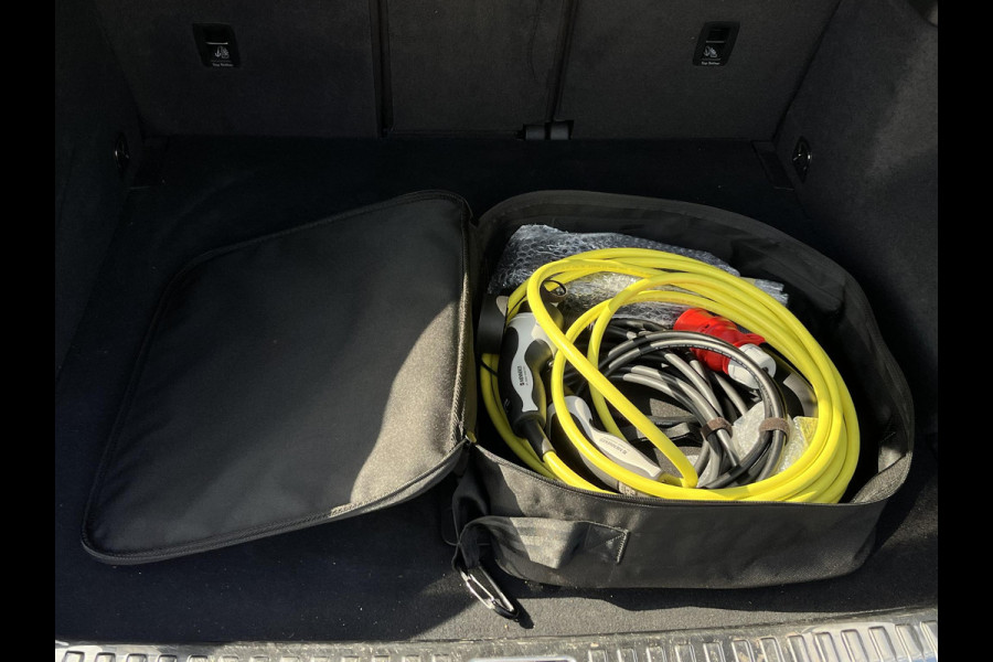 Audi Q3 Sportback 45 TFSI e S-LINE LEDEREN SPORTSTOELEN| STOELVERWARMING| ADAPTIVE CRUISE CONTROL| FULL LED| DODE HOEK SENSOR| RIJKLAARPRIJS INCL. 12 MND BOVAG GARANTIE