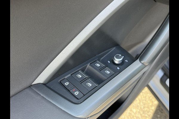 Audi Q3 Sportback 45 TFSI e S-LINE LEDEREN SPORTSTOELEN| STOELVERWARMING| ADAPTIVE CRUISE CONTROL| FULL LED| DODE HOEK SENSOR| RIJKLAARPRIJS INCL. 12 MND BOVAG GARANTIE
