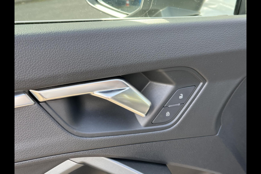 Audi Q3 Sportback 45 TFSI e S-LINE LEDEREN SPORTSTOELEN| STOELVERWARMING| ADAPTIVE CRUISE CONTROL| FULL LED| DODE HOEK SENSOR| RIJKLAARPRIJS INCL. 12 MND BOVAG GARANTIE