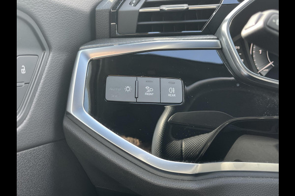 Audi Q3 Sportback 45 TFSI e S-LINE LEDEREN SPORTSTOELEN| STOELVERWARMING| ADAPTIVE CRUISE CONTROL| FULL LED| DODE HOEK SENSOR| RIJKLAARPRIJS INCL. 12 MND BOVAG GARANTIE