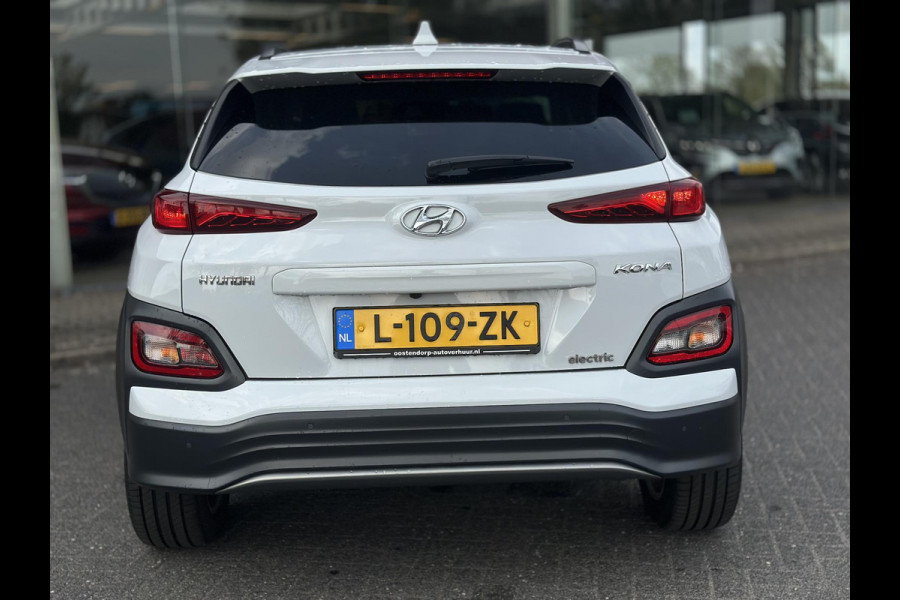Hyundai Kona EV Fashion Sky 64 kWh | SOH: 96,4% | Dode Hoek Detectie | ACC | Pano | Camera |