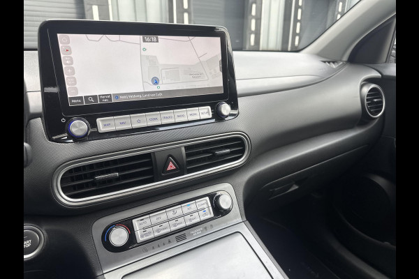 Hyundai Kona EV Fashion Sky 64 kWh | SOH: 96,4% | Dode Hoek Detectie | ACC | Pano | Camera |