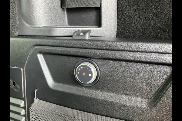 Land Rover Defender 2.0 D240 110 360°Cam Carplay Memory Trekhaak(3500)