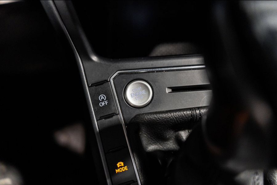 Volkswagen Taigo 1.5 TSI R-Line IQ DSG PANO CAMERA FULL OPTIES