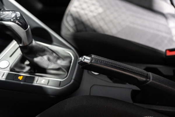 Volkswagen Taigo 1.5 TSI R-Line IQ DSG PANO CAMERA FULL OPTIES