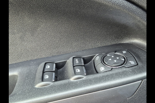 Ford EcoSport BWJ 2019 | 1.0T 126PK Trend Ultimate | TREKHAAK | CAMERA A | NAVIGATIE | AIRCO | PDC | CARPLAY | PRIVACY GLASS |