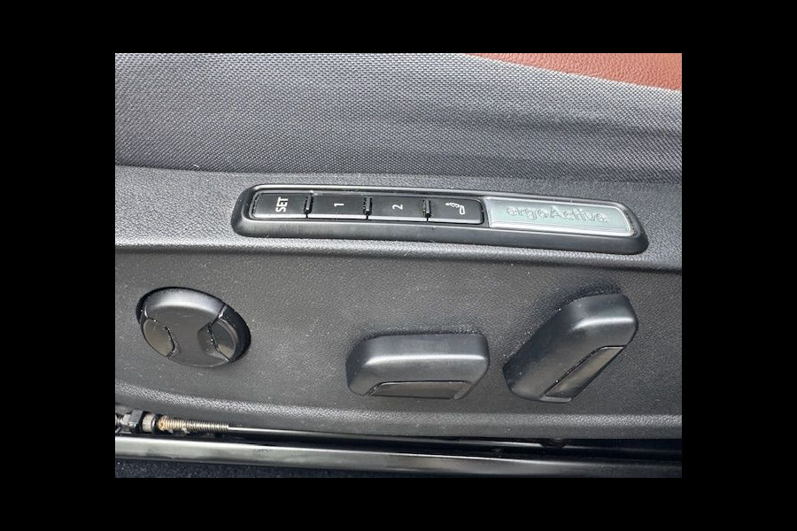 Volkswagen ID.4 First 77 kWh SOH 89.8% 127.000km Airco/ECC,Navigatie,Panoramadak,Camera