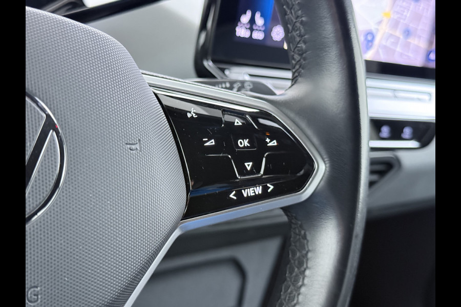 Volkswagen ID.3 First Plus 62kWh Trekhaak Navi-Pro Adap.Cruise Camera Matrix led 19" Ecc Apple Carplay Android Auto SOH 91% Stoel+Stuurverwarming Lmv Privacy Glas Keyless Rijstrooksensor Origineel Nederlandse Auto  € 44.000 nieuw!