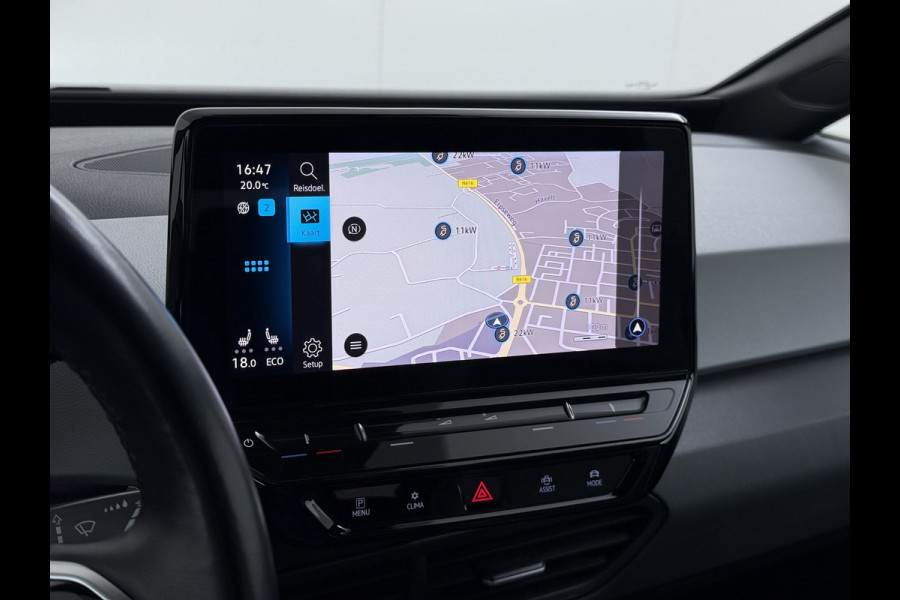 Volkswagen ID.3 First Plus 62kWh Trekhaak Navi-Pro Adap.Cruise Camera Matrix led 19" Ecc Apple Carplay Android Auto SOH 91% Stoel+Stuurverwarming Lmv Privacy Glas Keyless Rijstrooksensor Origineel Nederlandse Auto  € 44.000 nieuw!