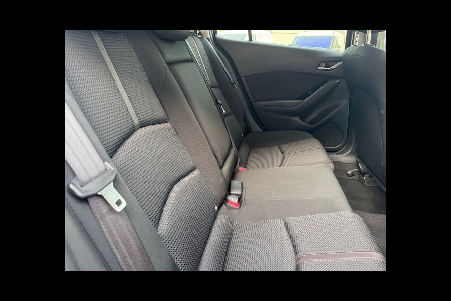 Mazda 3 2.2 SkyActiv-D 150 5deurs SkyLease+ Euro6 108.000km Airco/ECC,Navigatie,Camera,Head-up