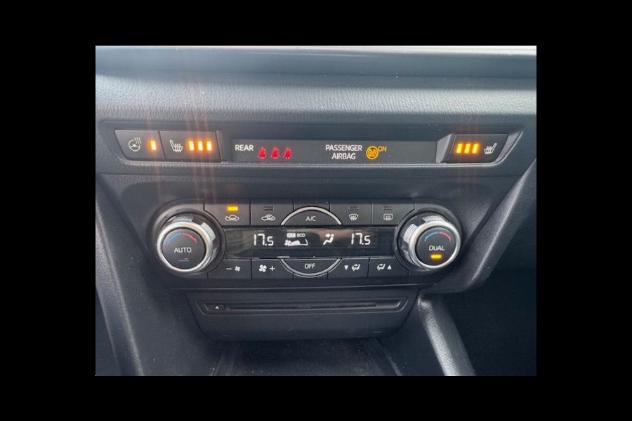 Mazda 3 2.2 SkyActiv-D 150 5deurs SkyLease+ Euro6 108.000km Airco/ECC,Navigatie,Camera,Head-up