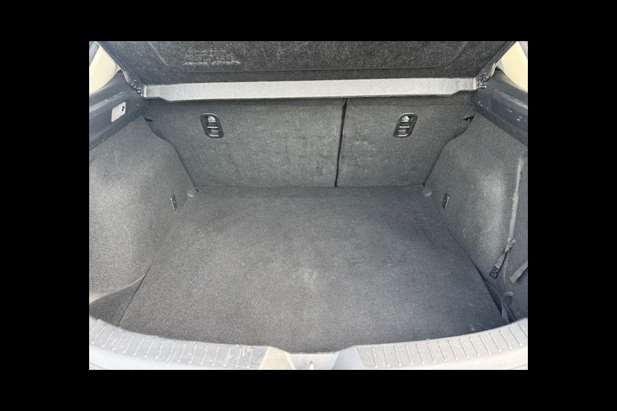 Mazda 3 2.2 SkyActiv-D 150 5deurs SkyLease+ Euro6 108.000km Airco/ECC,Navigatie,Camera,Head-up