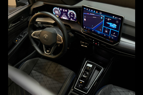 Volkswagen Golf 1.5 eTSI 3X R-Line Edition|PANO|IQ LIGHTS|VIRTUAL|ACC|FABRIEKSGARANTIE|SFEERVERLICHTING|CARPLAY|DEALER ONDERHOUDEN