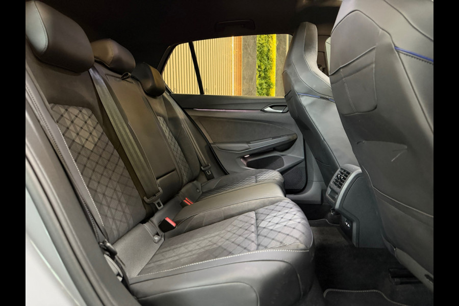 Volkswagen Golf 1.5 eTSI 3X R-Line Edition|PANO|IQ LIGHTS|VIRTUAL|ACC|FABRIEKSGARANTIE|SFEERVERLICHTING|CARPLAY|DEALER ONDERHOUDEN