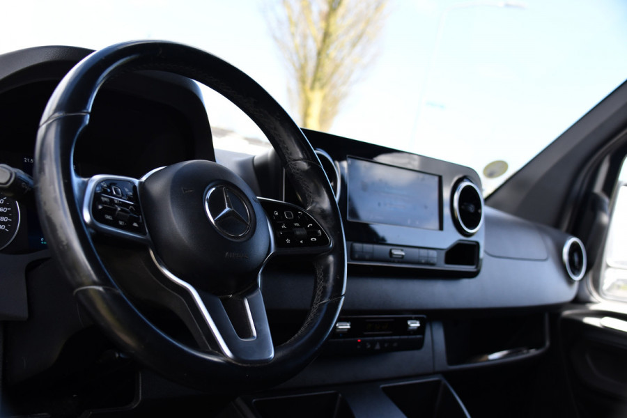 Mercedes-Benz Sprinter 319 V6 3.0 CDI L2H2 PB Edition Camera, Cruise, Carplay, 10,5'' Mbux, LED, Sensoren, 190pk, Uniek!  Automaat, Uniek!