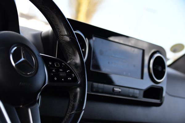 Mercedes-Benz Sprinter 319 V6 3.0 CDI L2H2 PB Edition Camera, Cruise, Carplay, 10,5'' Mbux, LED, Sensoren, 190pk, Uniek!  Automaat, Uniek!