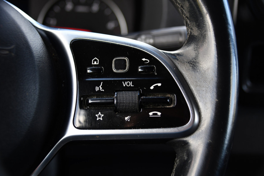 Mercedes-Benz Sprinter 319 V6 3.0 CDI L2H2 PB Edition Camera, Cruise, Carplay, 10,5'' Mbux, LED, Sensoren, 190pk, Uniek!  Automaat, Uniek!