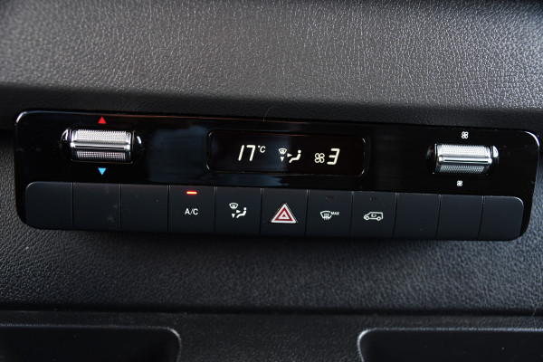 Mercedes-Benz Sprinter 319 V6 3.0 CDI L2H2 PB Edition Camera, Cruise, Carplay, 10,5'' Mbux, LED, Sensoren, 190pk, Uniek!  Automaat, Uniek!