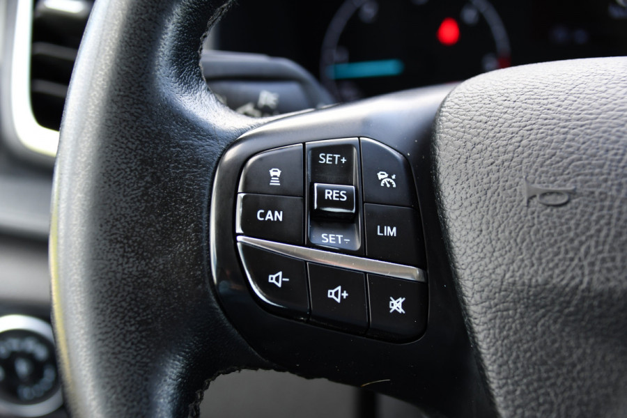 Ford Transit 350 2.0 TDCI L3H2 Limited RWD Adaptieve Cruise, Camera, Carplay, Xenon, 170pk, Automaat, Trekhaak, Navi, Uniek!