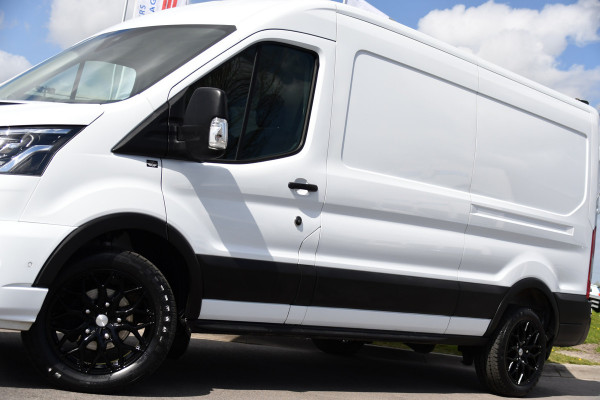 Ford Transit 350 2.0 TDCI L3H2 Limited RWD Adaptieve Cruise, Camera, Carplay, Xenon, 170pk, Automaat, Trekhaak, Navi, Uniek!