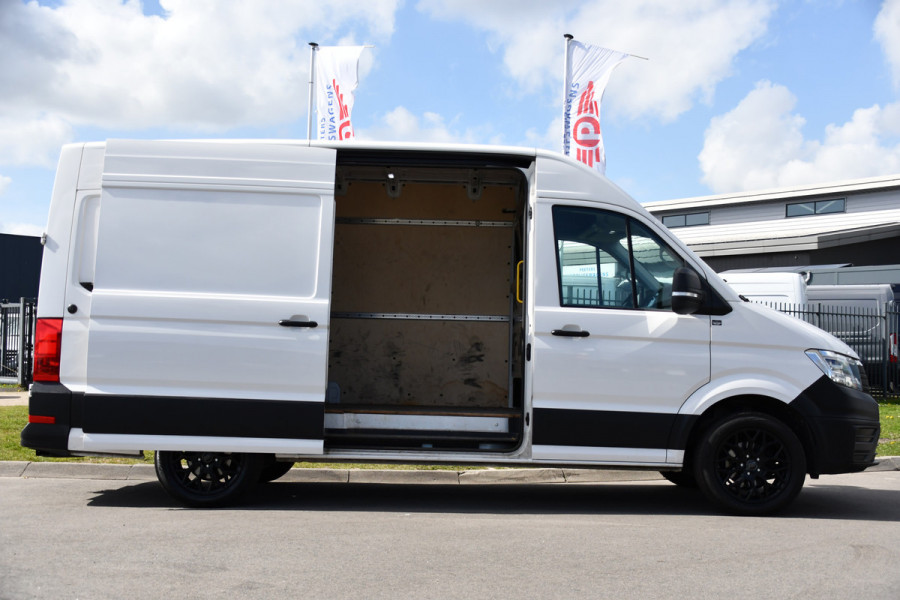 Volkswagen Crafter 35 2.0 TDI L3H3 4Motion PB Edition Camera, Cruise, Carplay, LED, 4x4, 177pk, Automaat, Trekhaak, Multimedia, Uniek!