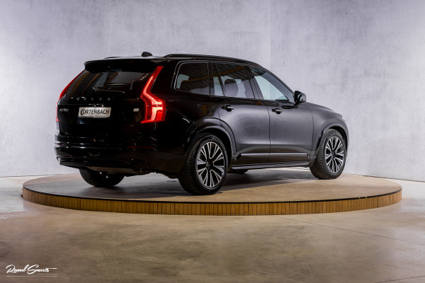 Volvo XC90 2.0 T8 Plug-in hybrid AWD Ultra Dark Long Range Luchtvering | Bowers&Wilkins | Zwenkbare trekhaak | Panorama dak | Stoelverkoeling + massage |