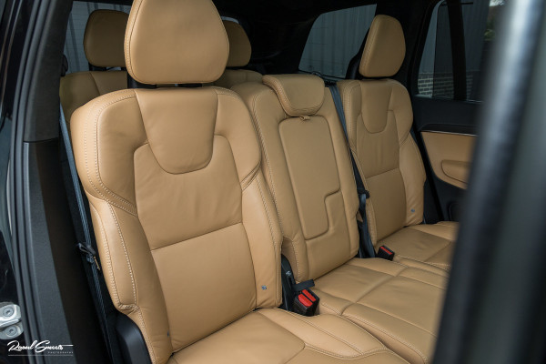 Volvo XC90 2.0 T8 Plug-in hybrid AWD Ultra Dark Long Range Luchtvering | Bowers&Wilkins | Zwenkbare trekhaak | Panorama dak | Stoelverkoeling + massage |