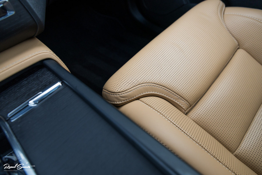 Volvo XC90 2.0 T8 Plug-in hybrid AWD Ultra Dark Long Range Luchtvering | Bowers&Wilkins | Zwenkbare trekhaak | Panorama dak | Stoelverkoeling + massage |