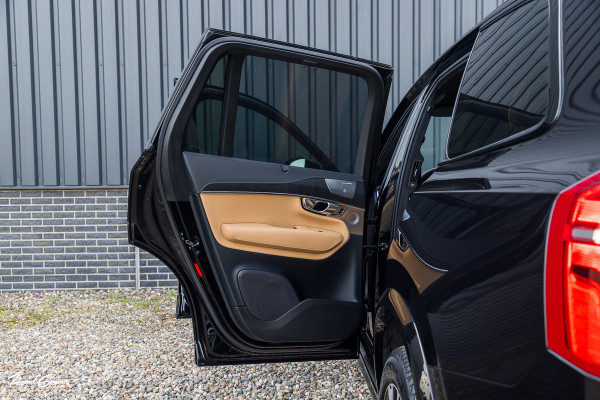 Volvo XC90 2.0 T8 Plug-in hybrid AWD Ultra Dark Long Range Luchtvering | Bowers&Wilkins | Zwenkbare trekhaak | Panorama dak | Stoelverkoeling + massage |