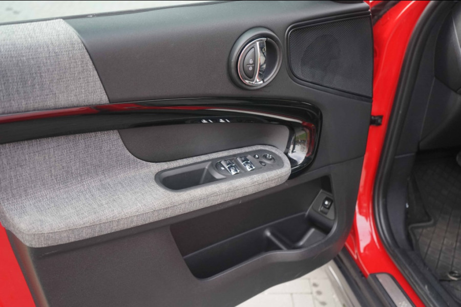 MINI Countryman Cooper SE Classic Trim All4 PHEV Chili-Red
