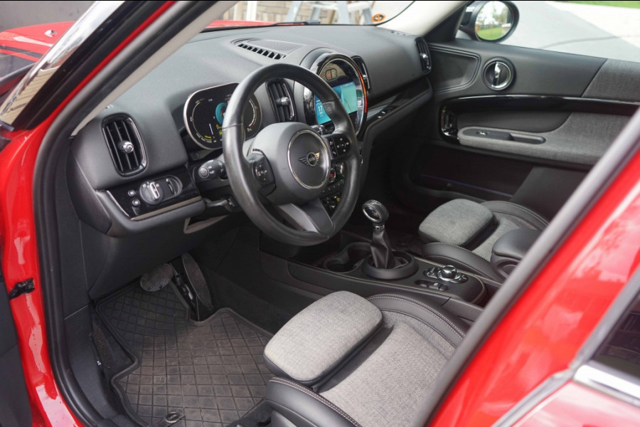 MINI Countryman Cooper SE Classic Trim All4 PHEV Chili-Red