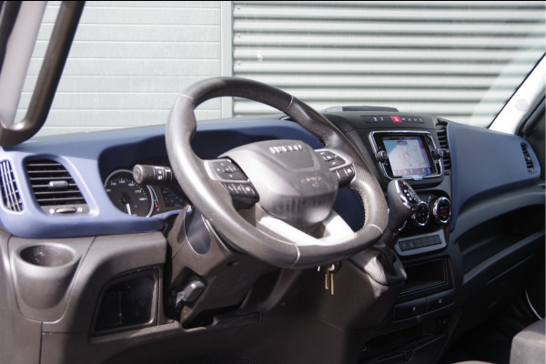 Iveco Daily 35C18H 3.0 N1! BAKWAGEN, LAADKLEP, ZIJDEUR, 180PK AUT. LED, CAMERA, NAVI, CRUISE, GEVEERDE STOEL
