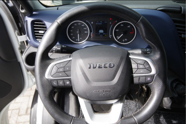 Iveco Daily 35C18H 3.0 N1! BAKWAGEN, LAADKLEP, ZIJDEUR, 180PK AUT. LED, CAMERA, NAVI, CRUISE, GEVEERDE STOEL