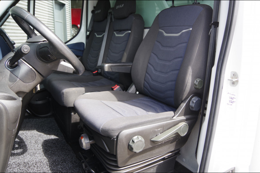 Iveco Daily 35C18H 3.0 N1! BAKWAGEN, LAADKLEP, ZIJDEUR, 180PK AUT. LED, CAMERA, NAVI, CRUISE, GEVEERDE STOEL