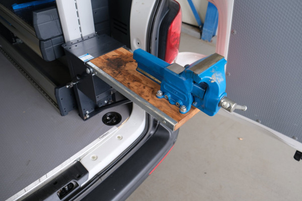 Volkswagen Transporter 2.0 TDI L2H1 150PK 28 Automaat - N.A.P. Airco, Cruise, Navi, PDC.