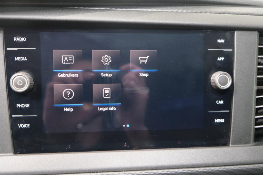 Volkswagen Transporter 2.0 TDI L2H1 150PK 28 Automaat - N.A.P. Airco, Cruise, Navi, PDC.