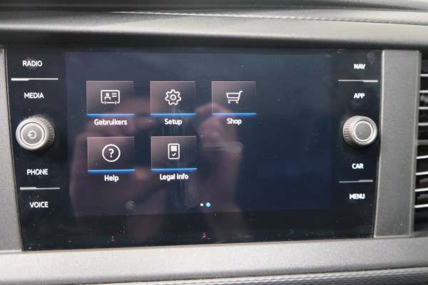 Volkswagen Transporter 2.0 TDI L2H1 150PK 28 Automaat - N.A.P. Airco, Cruise, Navi, PDC.