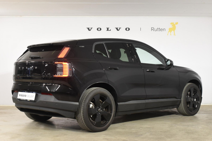 Volvo EX30 272PK Single Motor Extended Range Plus 69 kWh / Adaptieve Cruise Control / Elektrische achterklep / Achteruitrijcamera / Parkeersensoren V+A / Harman Kardon / 19" lichtmetalen velgen