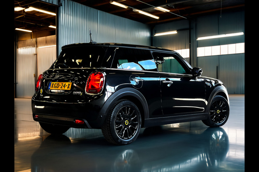 MINI Mini Electric Sport_Navi_Leder_PDC_Stoelverw_Carplay