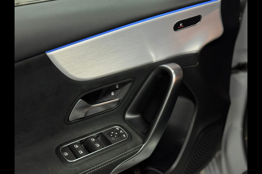 Mercedes-Benz A-Klasse 200 AMG Line|PANO|STOELVER|CRUISE|LEDER