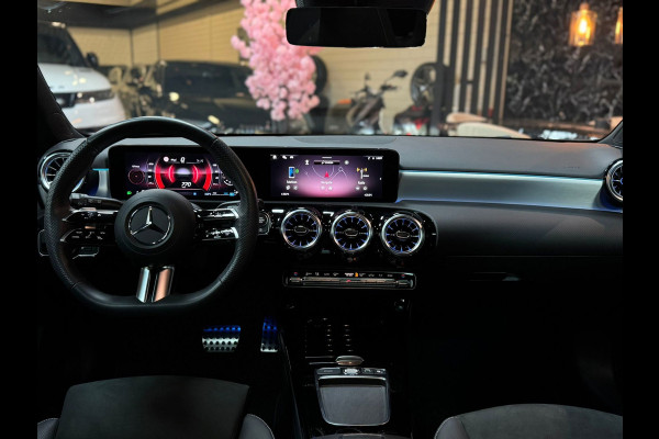 Mercedes-Benz A-Klasse 200 AMG Line|PANO|STOELVER|CRUISE|LEDER