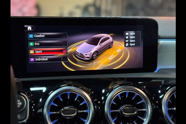 Mercedes-Benz A-Klasse 200 AMG Line|PANO|STOELVER|CRUISE|LEDER