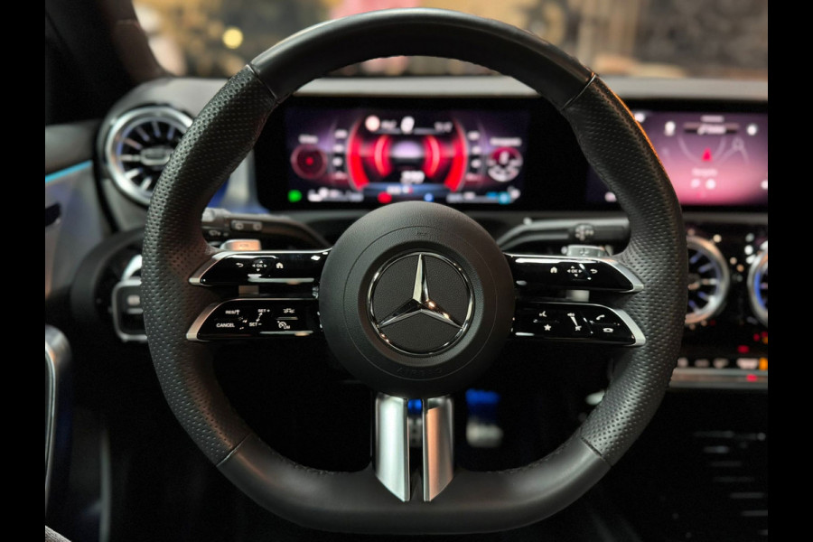Mercedes-Benz A-Klasse 200 AMG Line|PANO|STOELVER|CRUISE|LEDER