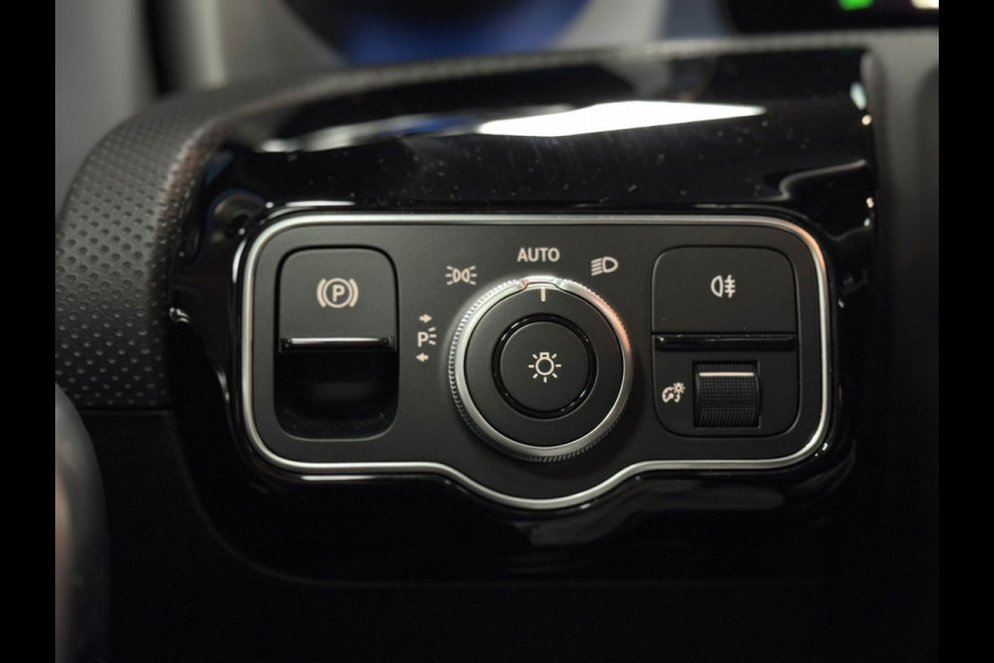 Mercedes-Benz A-Klasse 200 AMG Line|PANO|STOELVER|CRUISE|LEDER