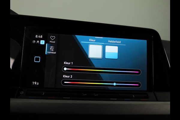 Volkswagen Golf 1.5 TSI Life Business 130 pk | Navigatie | Parkeersensoren (Park assist) | Adaptieve cruise control | Elektr. bestuurdersstoel | Autom. airco |